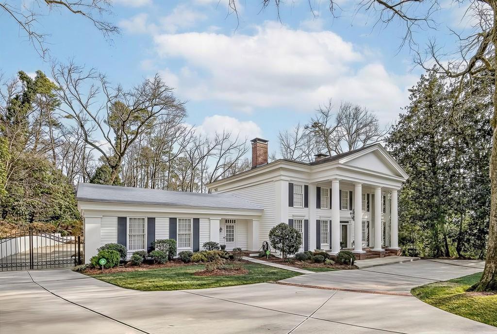 8 River Park Drive