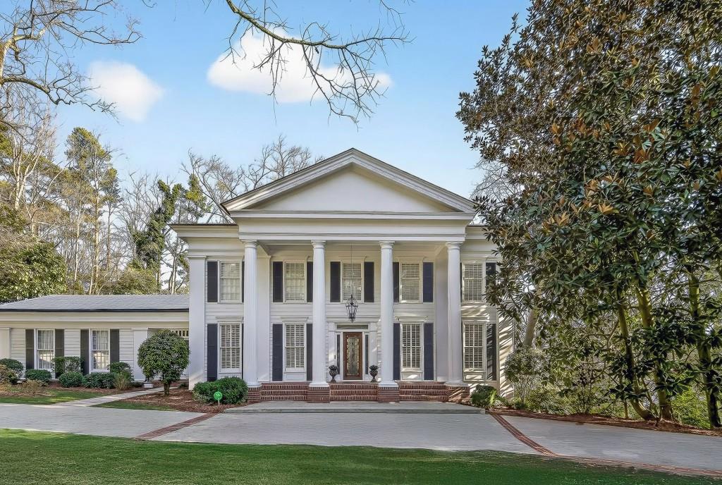 8 River Park Drive