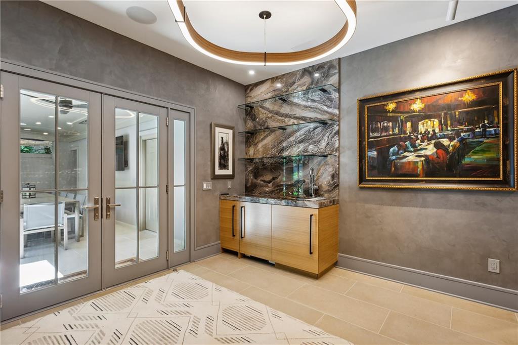 2525 Peachtree Road NE Unit 32