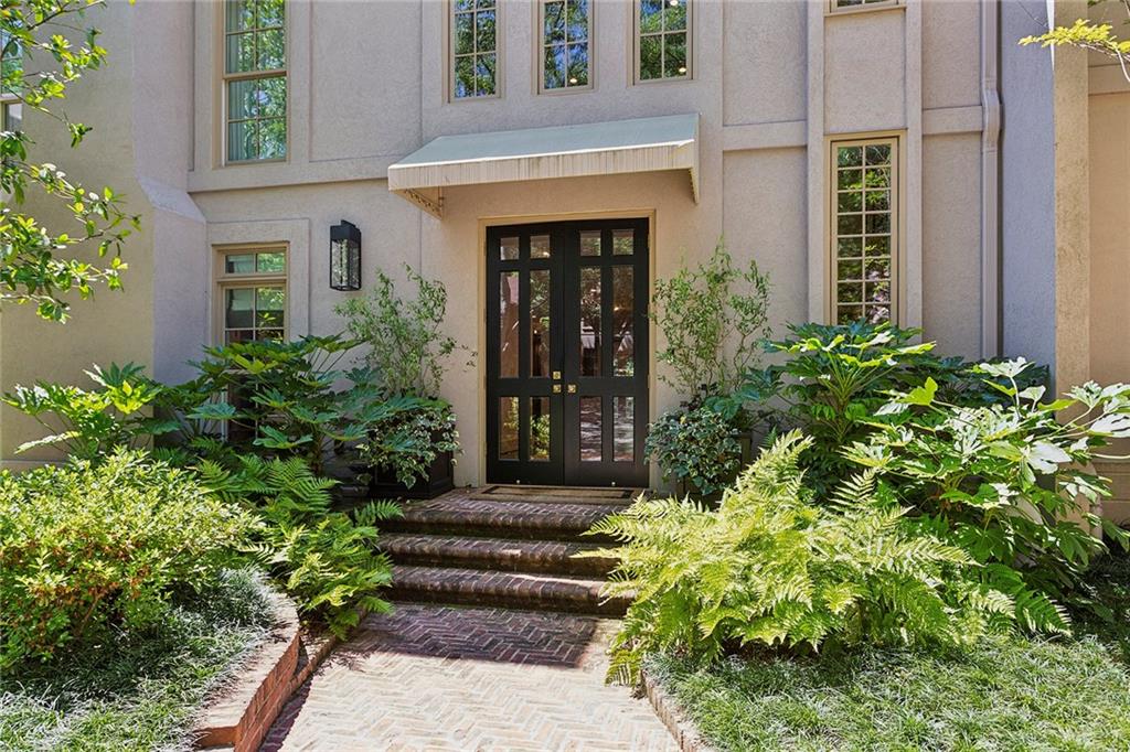 2525 Peachtree Road NE Unit 32