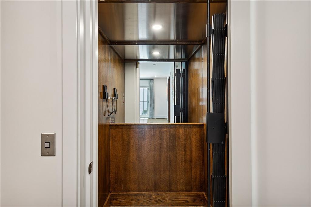 2525 Peachtree Road NE Unit 32