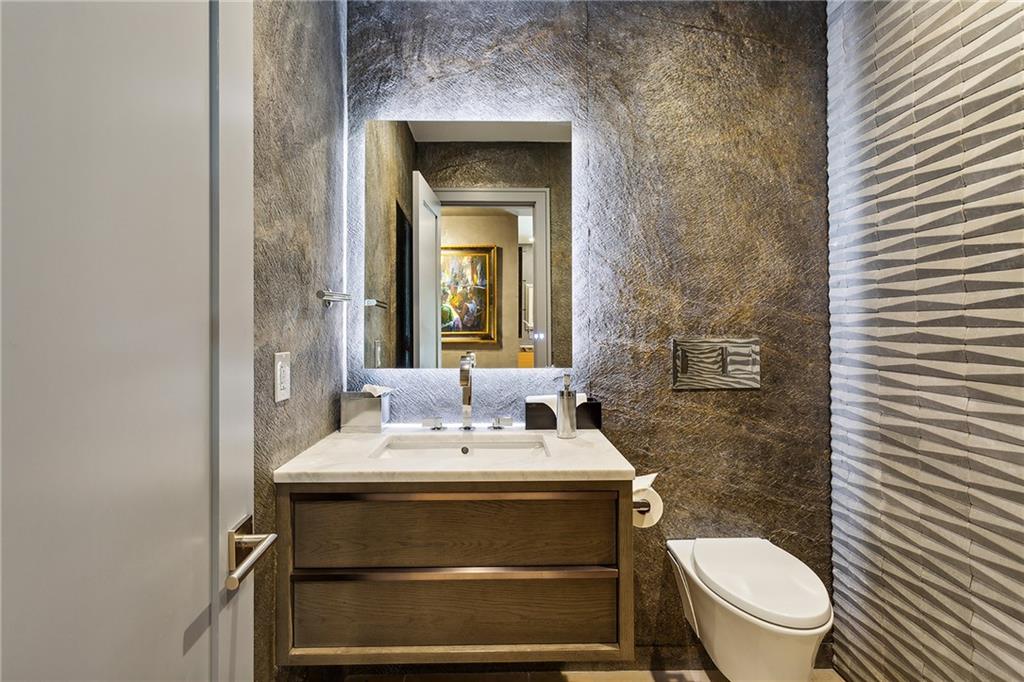 2525 Peachtree Road NE Unit 32