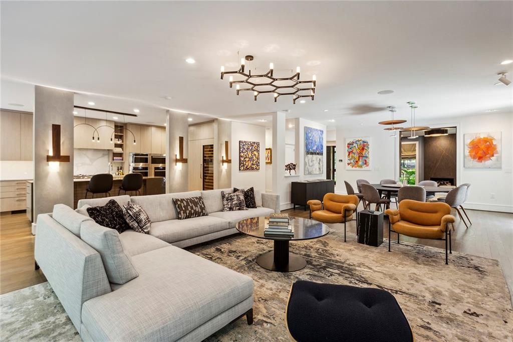 2525 Peachtree Road NE Unit 32