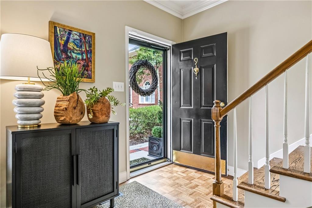 12 Honour Avenue NW Unit 9