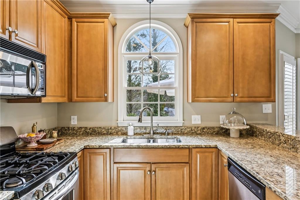 12 Honour Avenue NW Unit 9