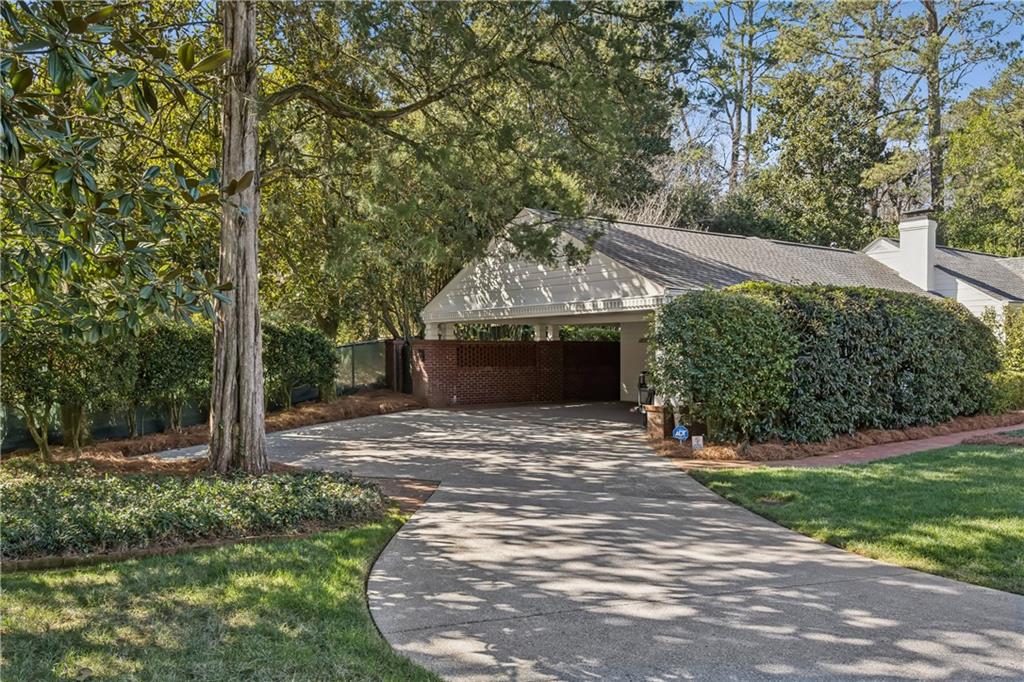 859 Stovall Boulevard NE