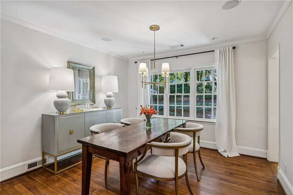 859 Stovall Boulevard NE