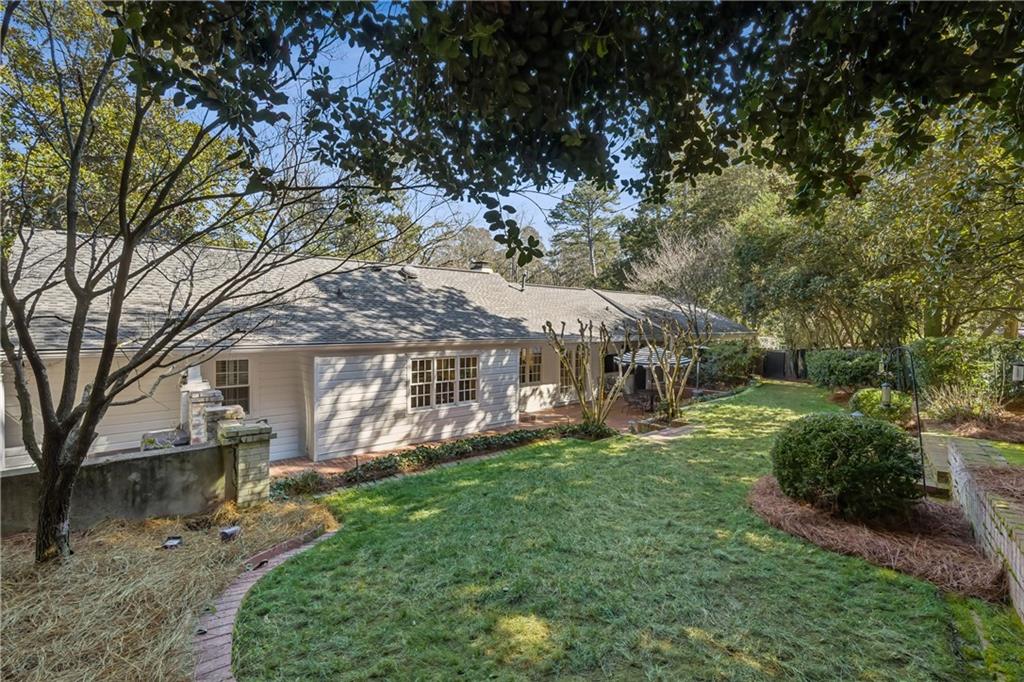 859 Stovall Boulevard NE