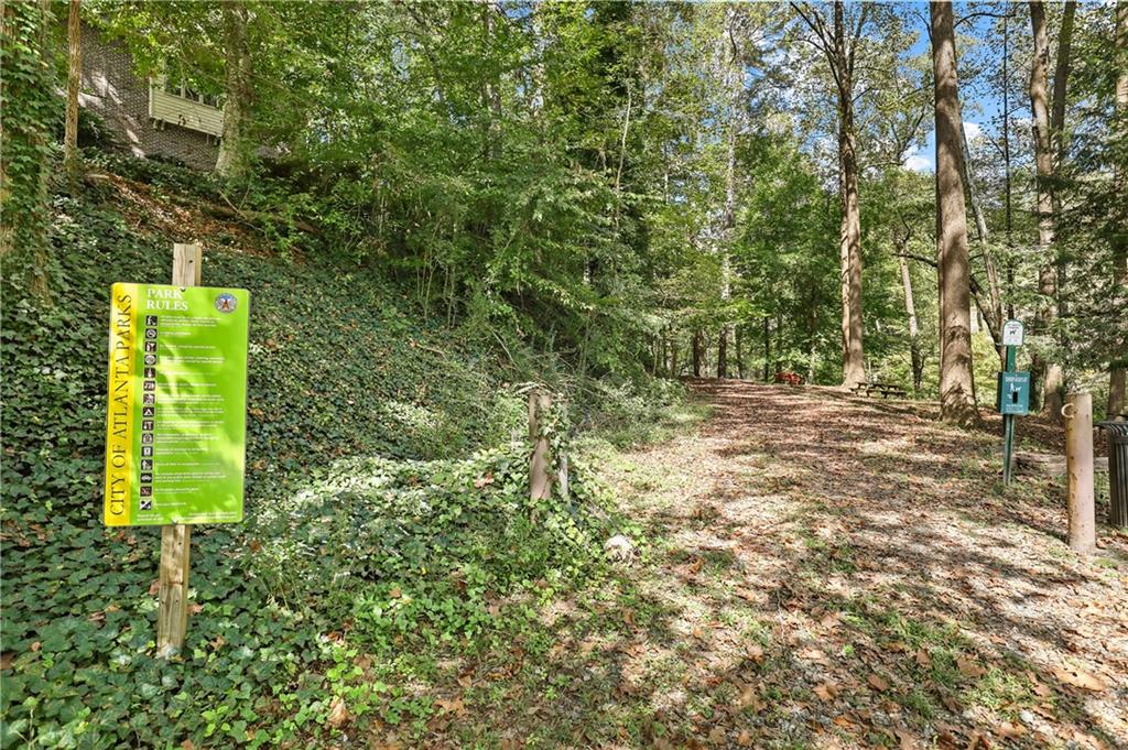 859 Stovall Boulevard NE