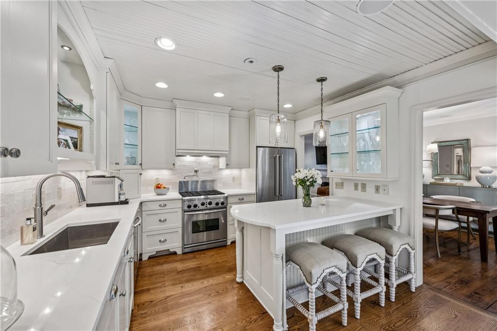 859 Stovall Boulevard NE