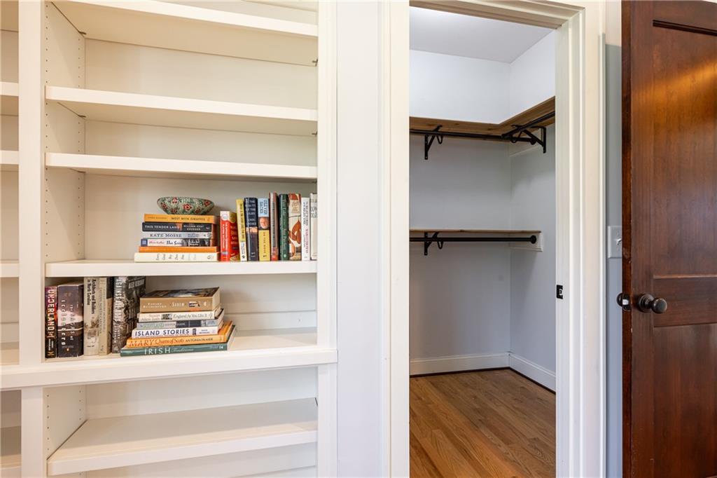 2653 Sharondale Circle NE