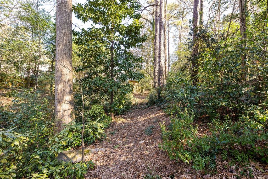 2653 Sharondale Circle NE