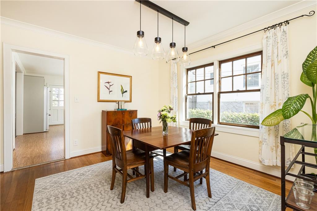 2653 Sharondale Circle NE