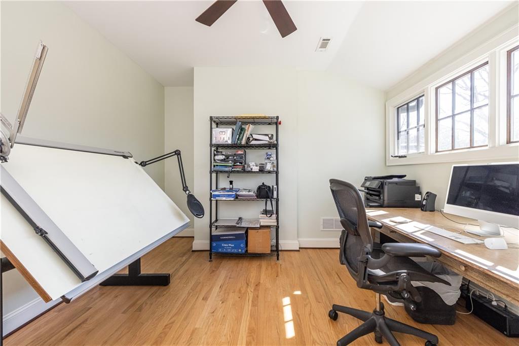 2653 Sharondale Circle NE