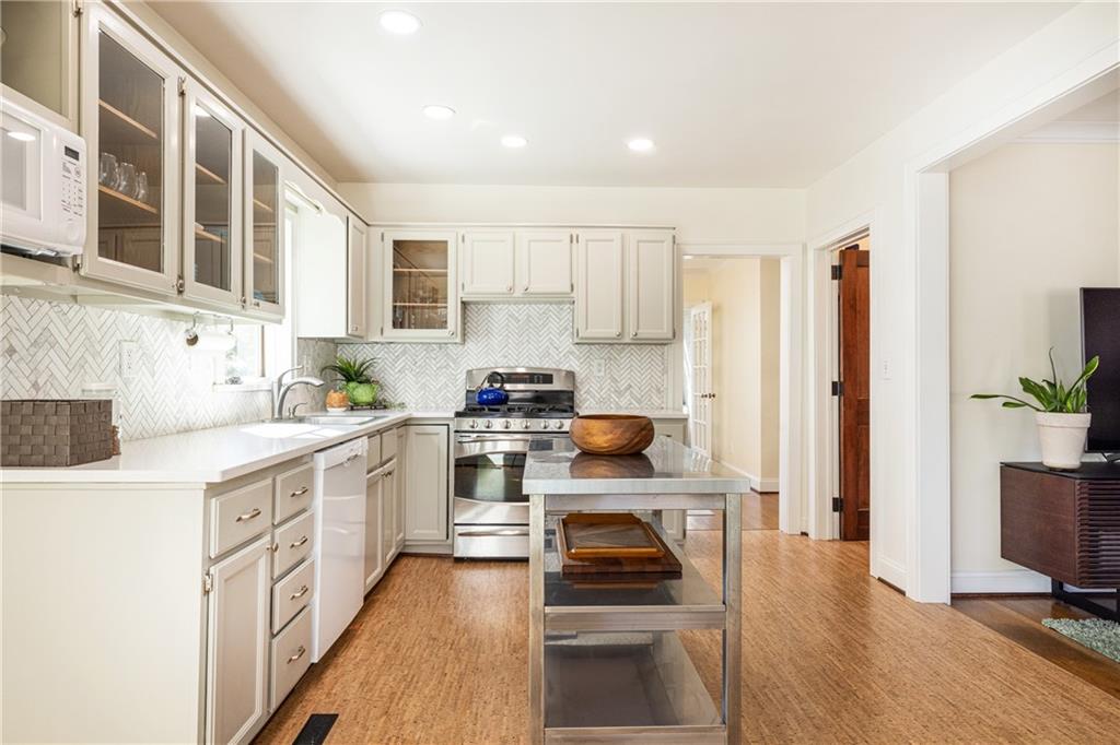 2653 Sharondale Circle NE