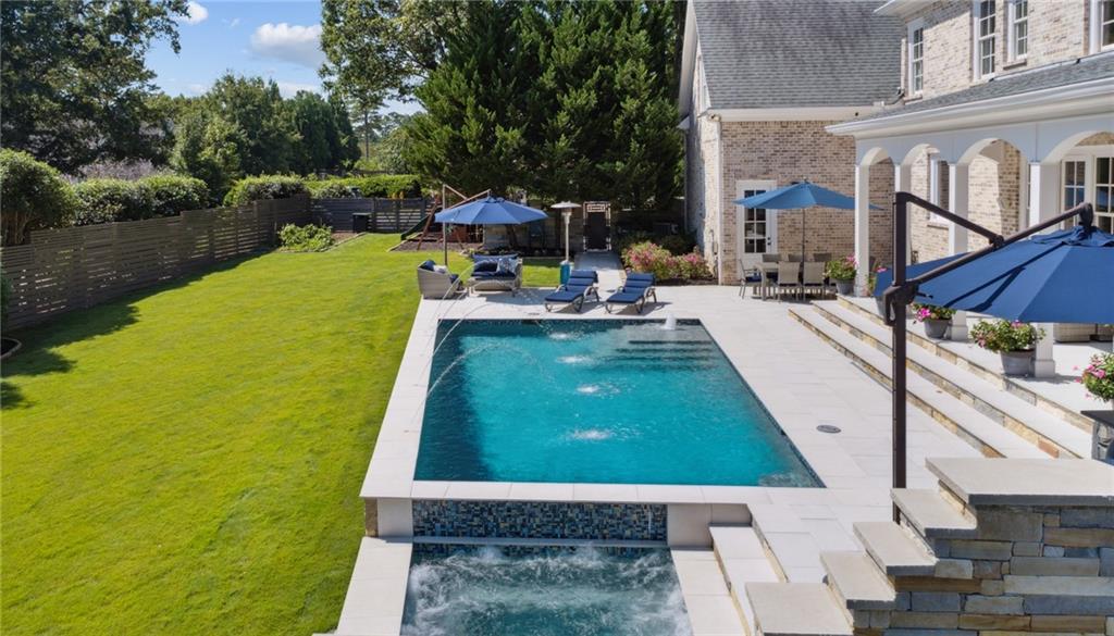 4141 Valley Creek Drive SE