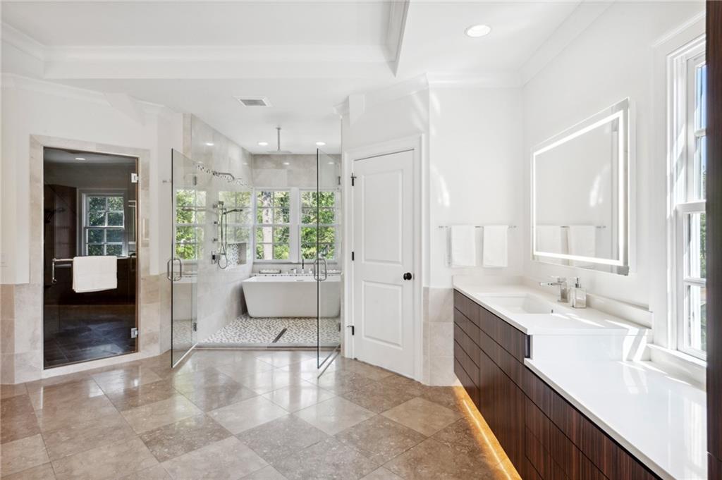 4141 Valley Creek Drive SE