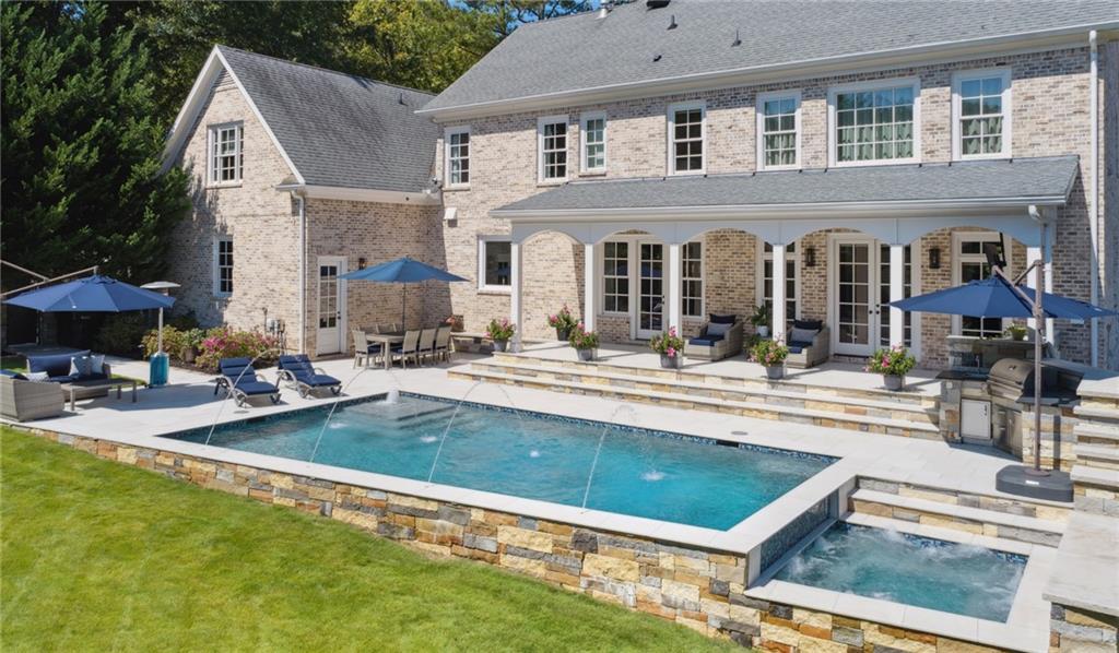 4141 Valley Creek Drive SE