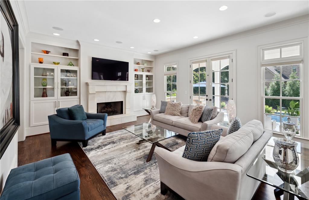 4141 Valley Creek Drive SE