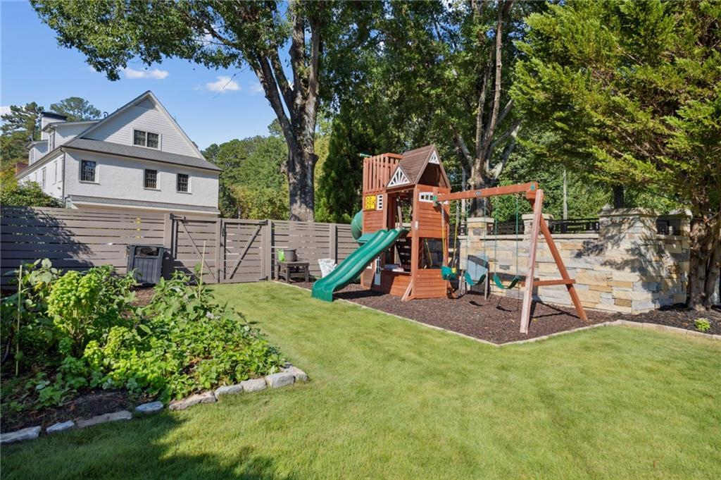 4141 Valley Creek Drive SE