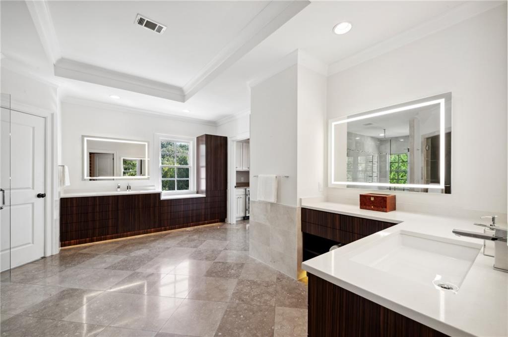 4141 Valley Creek Drive SE