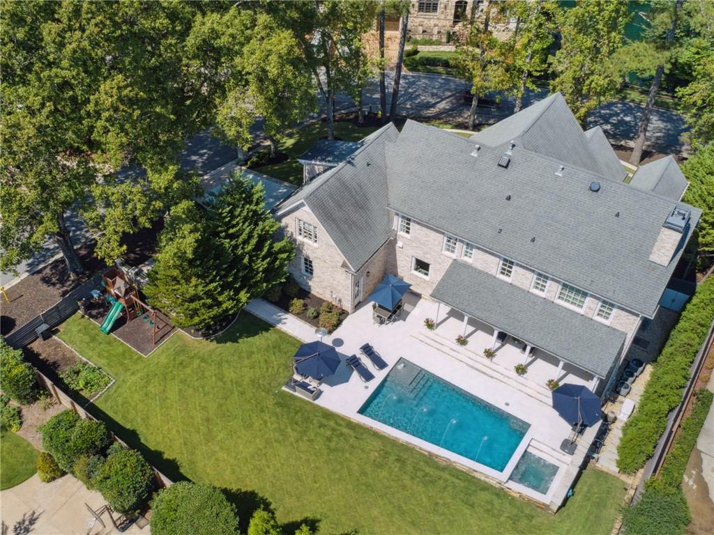 4141 Valley Creek Drive SE