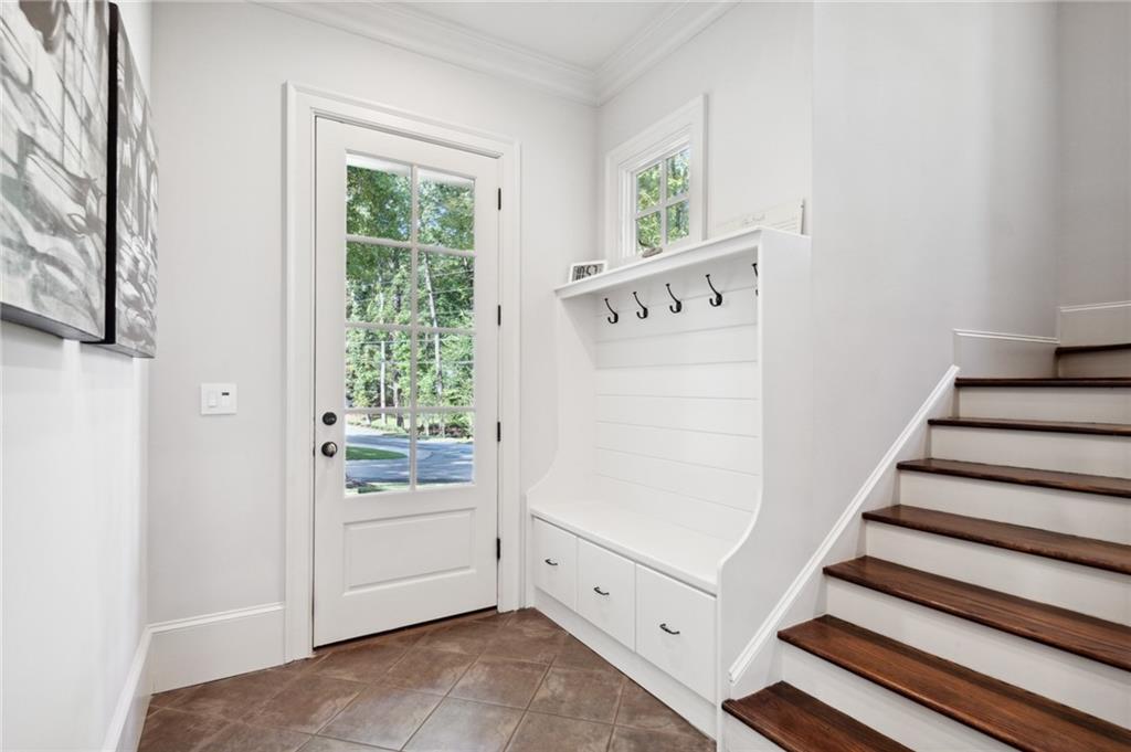 4141 Valley Creek Drive SE