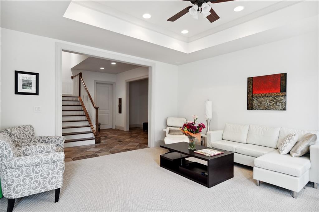 4141 Valley Creek Drive SE