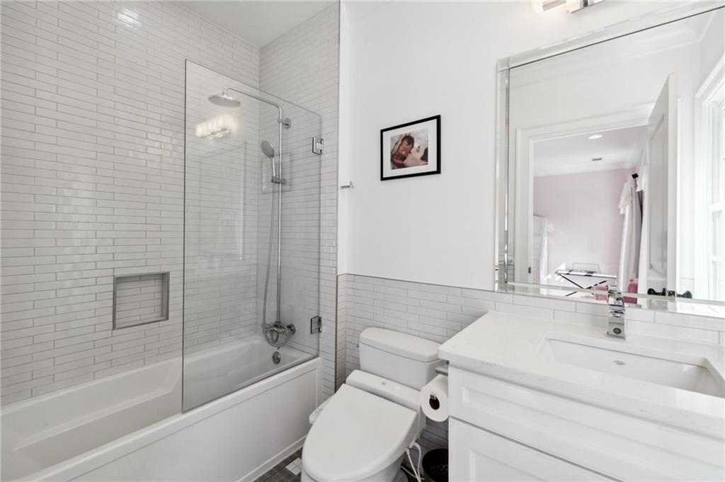 4141 Valley Creek Drive SE