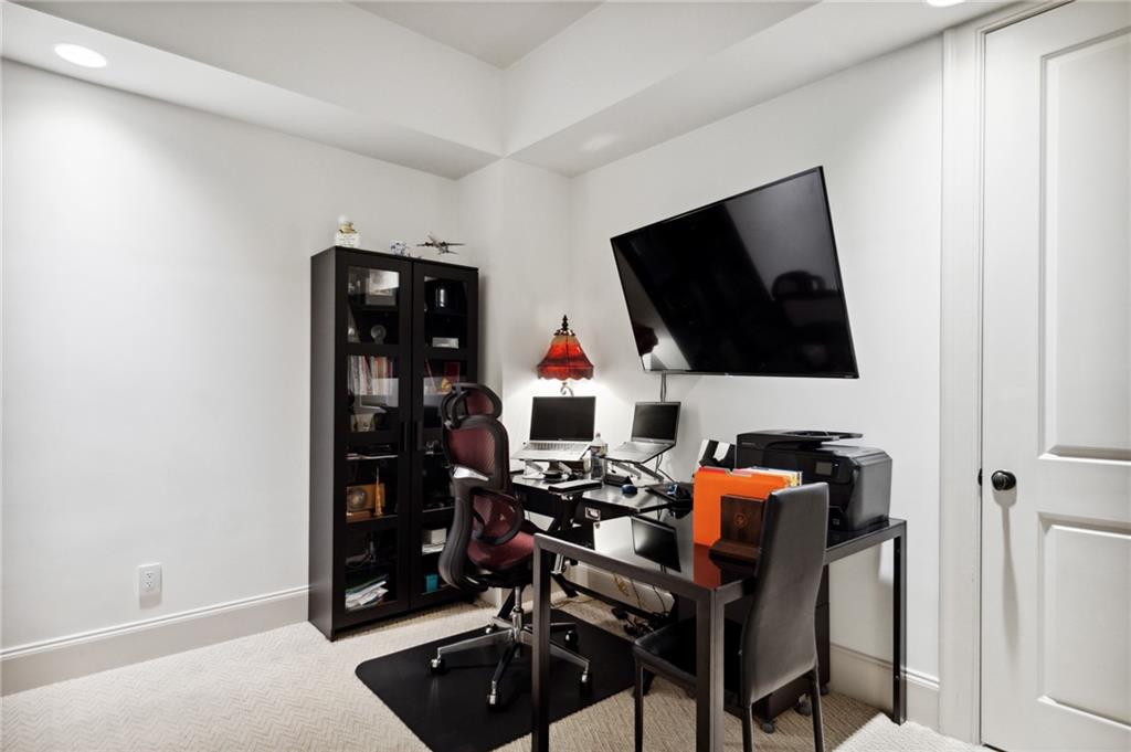 4141 Valley Creek Drive SE