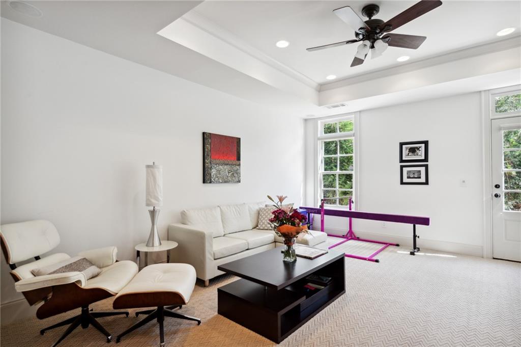 4141 Valley Creek Drive SE