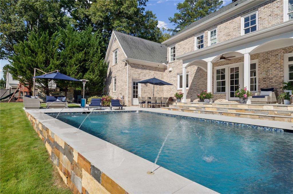 4141 Valley Creek Drive SE