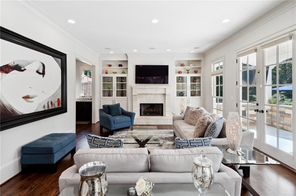 4141 Valley Creek Drive SE