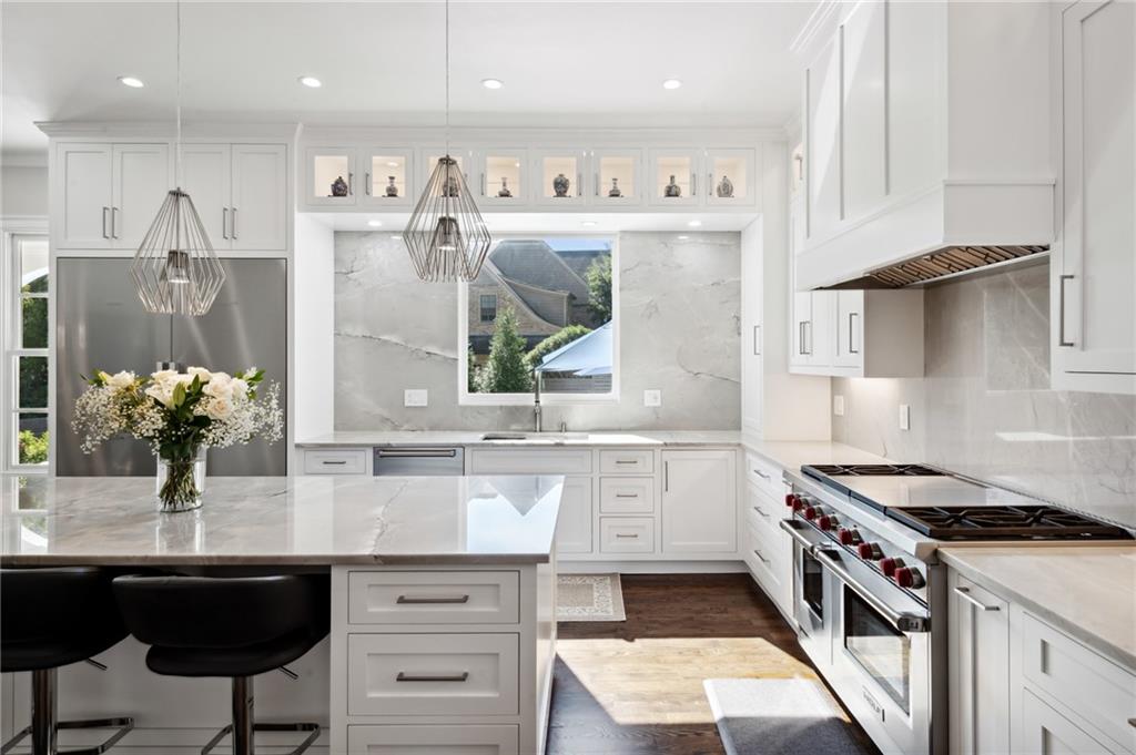 4141 Valley Creek Drive SE