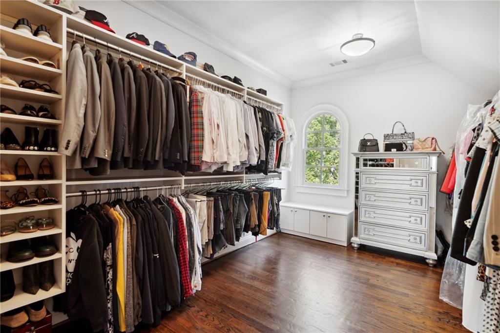 4141 Valley Creek Drive SE