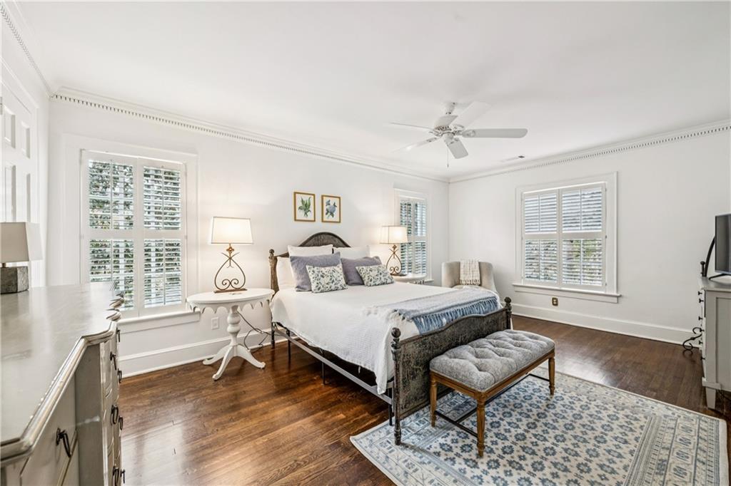 3905 Peachtree Dunwoody Road NE