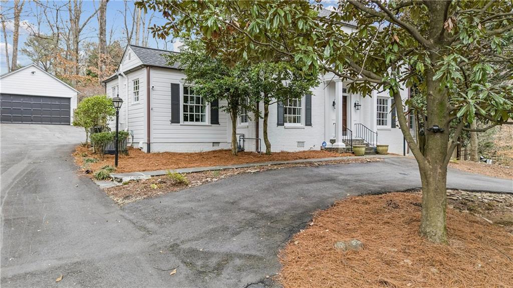 3905 Peachtree Dunwoody Road NE