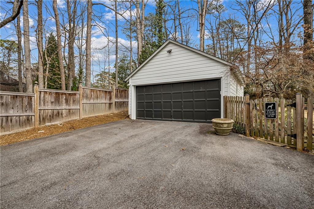 3905 Peachtree Dunwoody Road NE