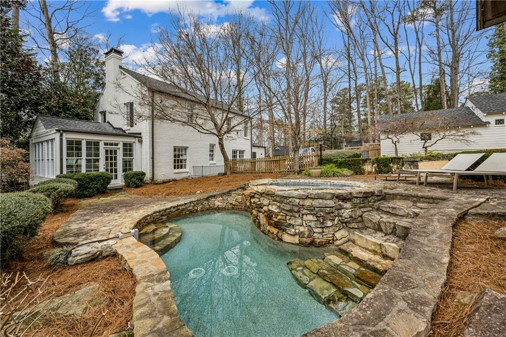 3905 Peachtree Dunwoody Road NE