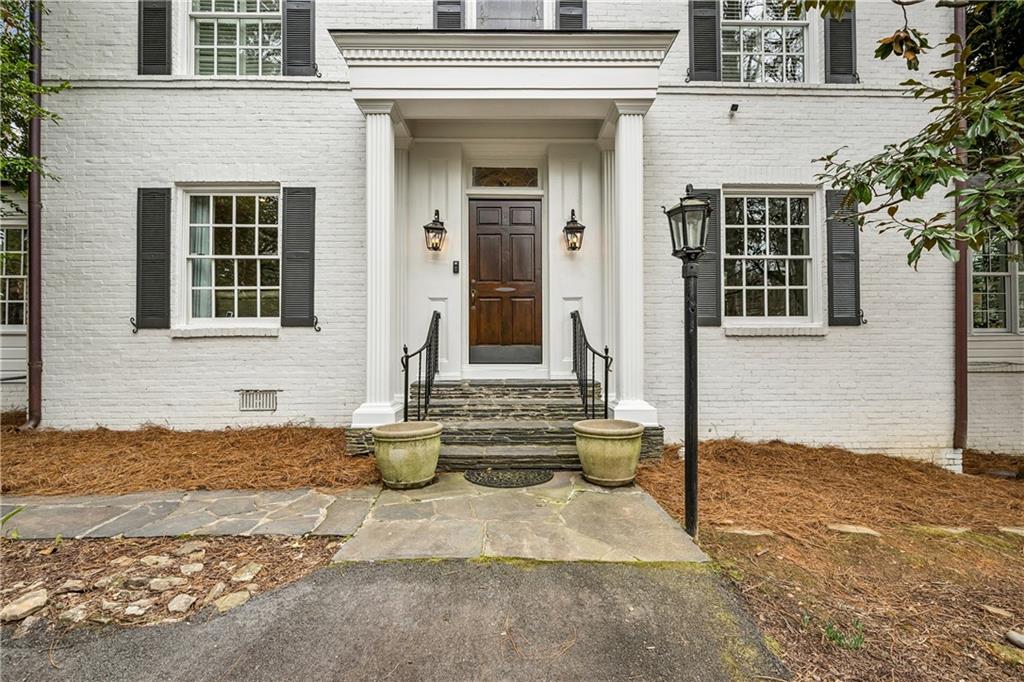 3905 Peachtree Dunwoody Road NE