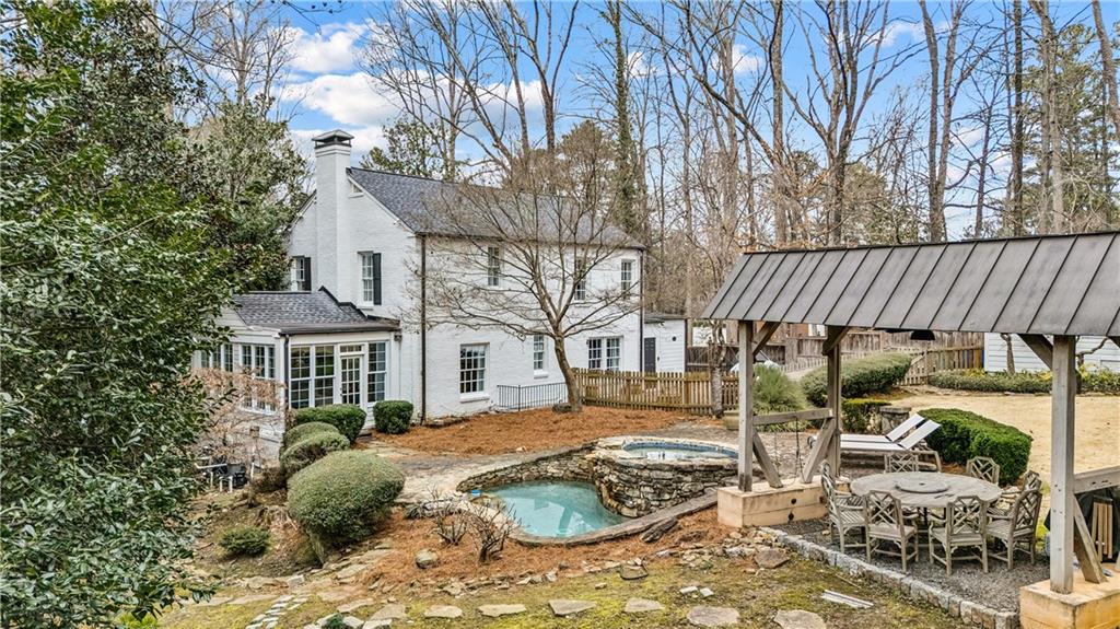 3905 Peachtree Dunwoody Road NE