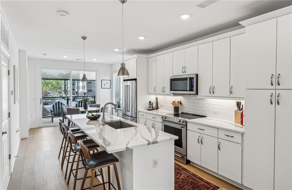 399 Pratt Drive SE Unit 901