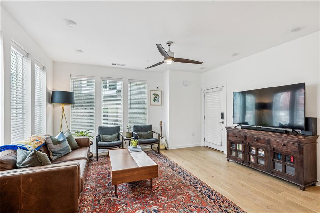 399 Pratt Drive SE Unit 901