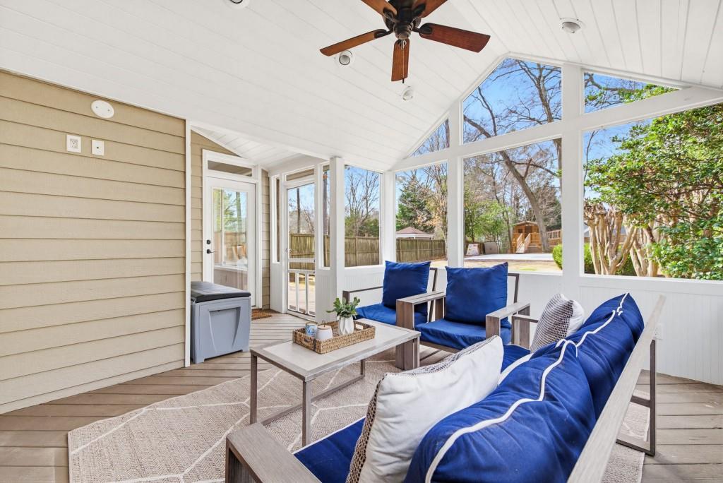 2460 Oostanaula Drive