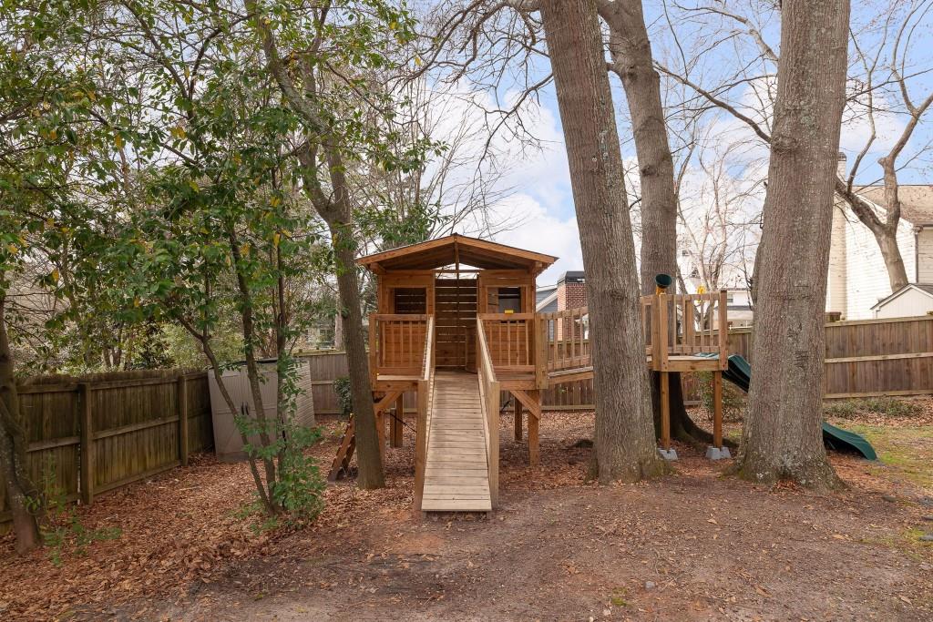 2460 Oostanaula Drive