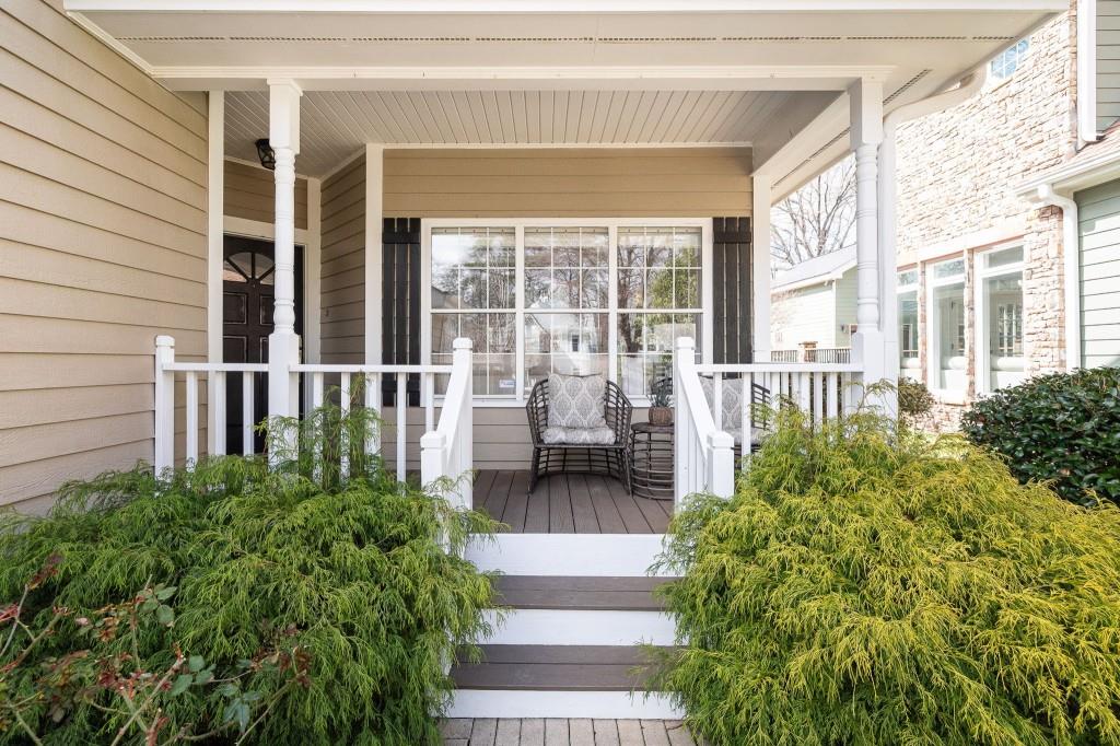 2460 Oostanaula Drive