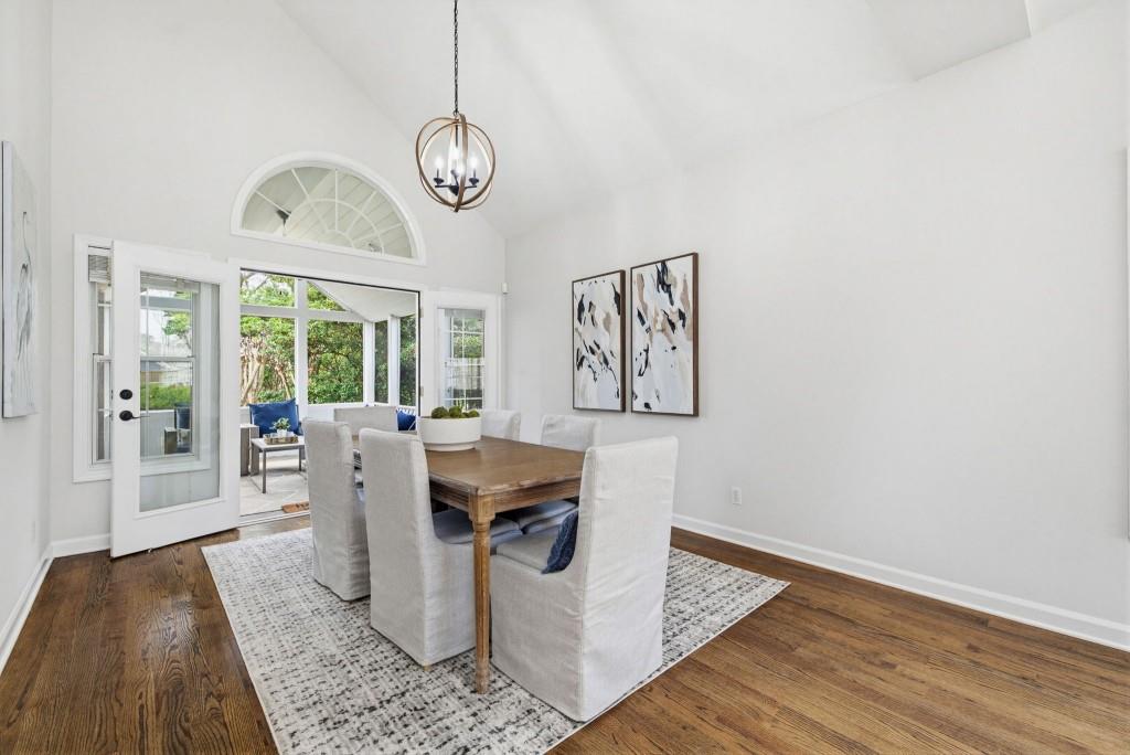 2460 Oostanaula Drive