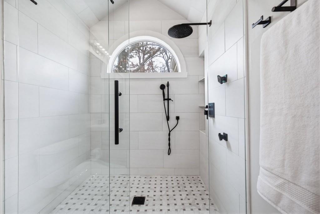 2460 Oostanaula Drive