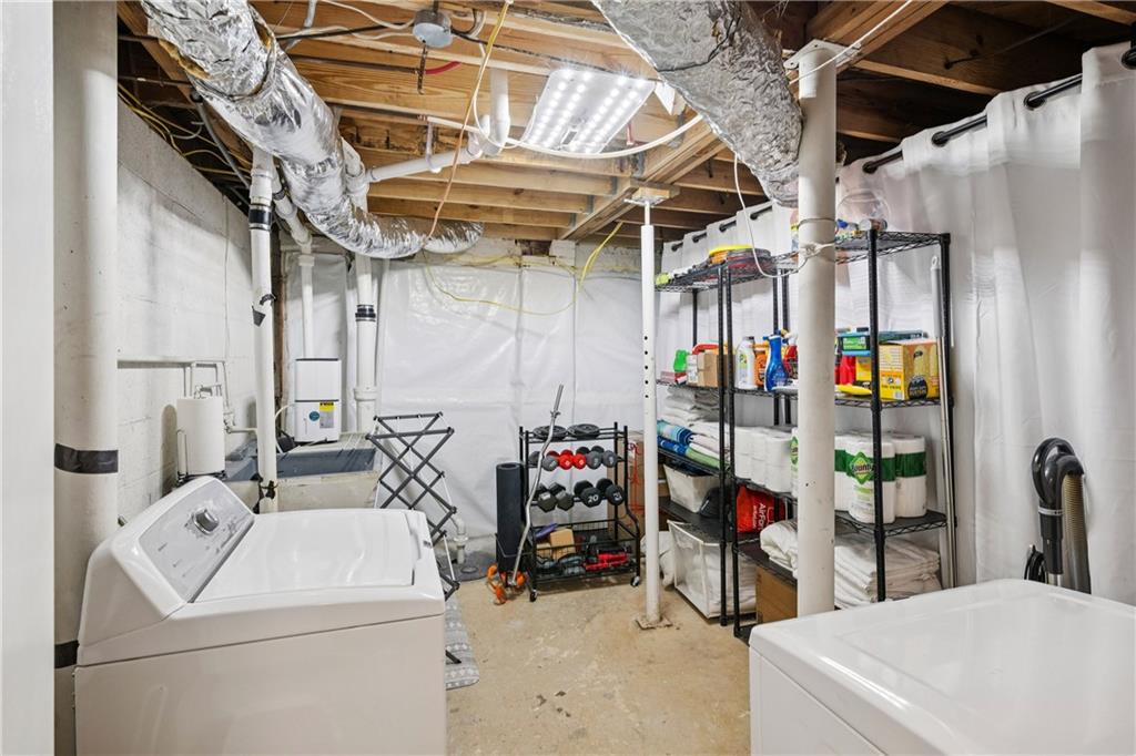 840 Woodley Drive NW