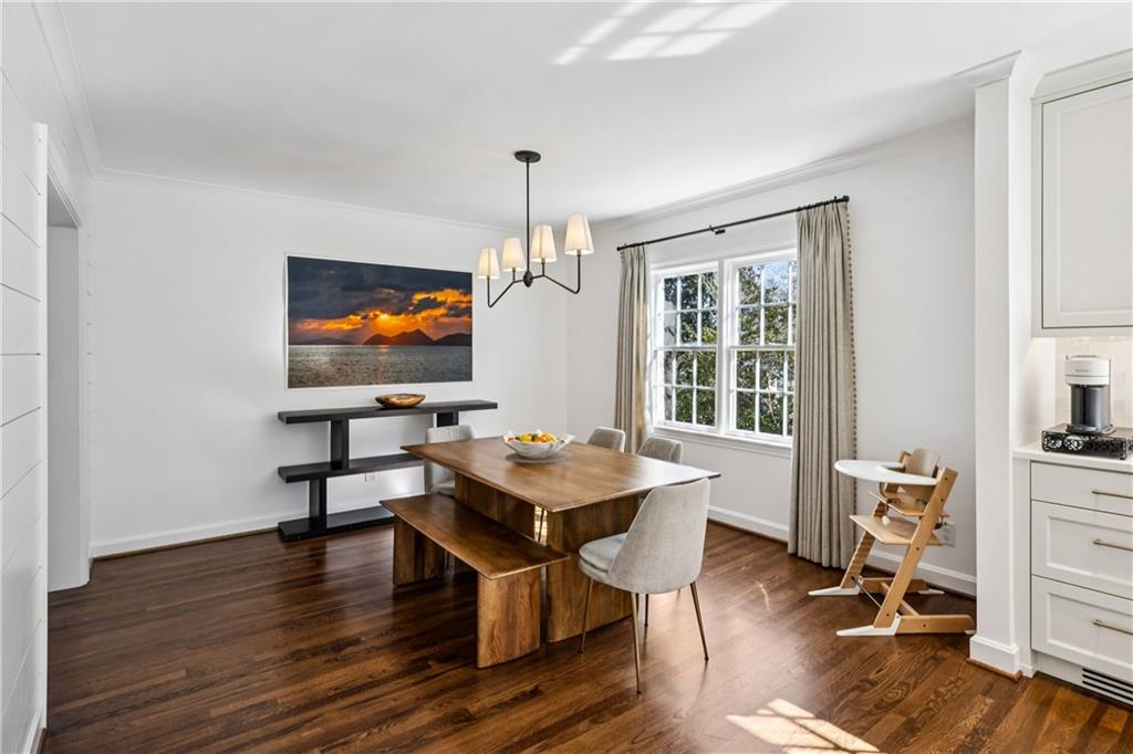 840 Woodley Drive NW